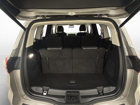 Ford S-MAX 27 of 30