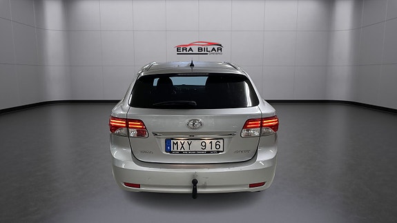 Toyota Avensis 5 of 25