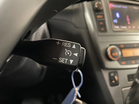 Toyota Avensis 18 of 25