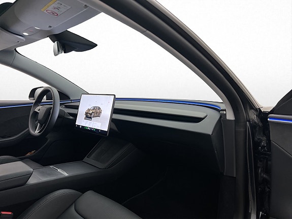 Tesla Model 3 29 of 30