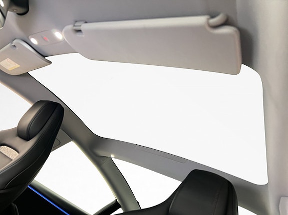 Tesla Model 3 13 of 30