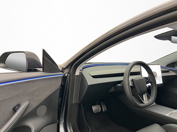 Tesla Model 3 10 of 30
