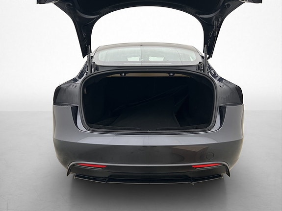 Tesla Model 3 26 of 30