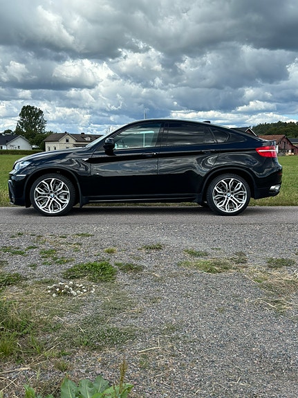 BMW X6 2 of 8