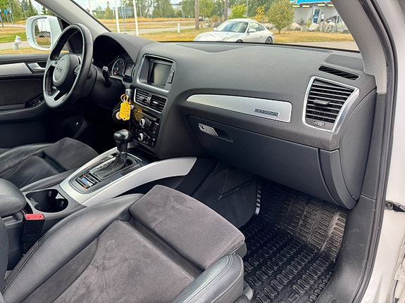 Audi Q5 12 of 17