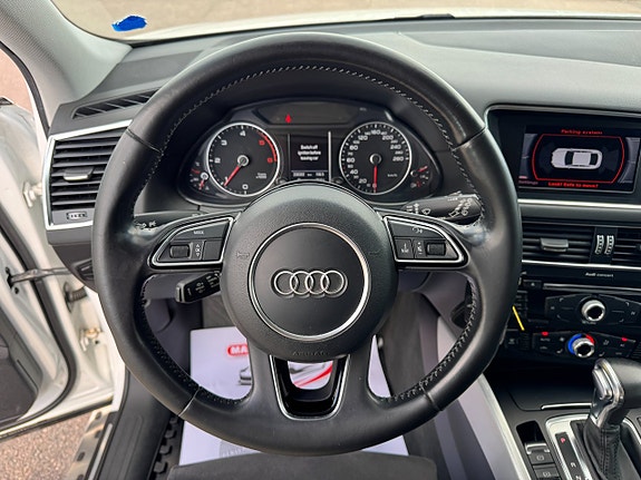Audi Q5 9 of 17