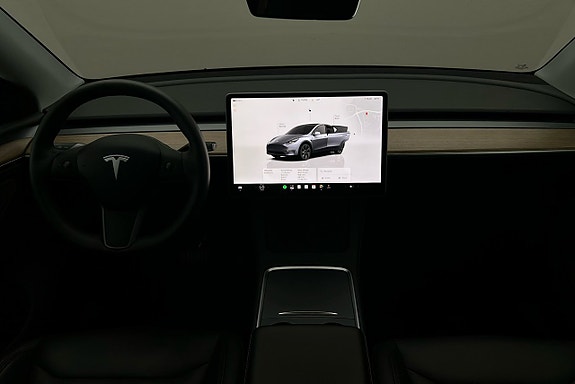 Tesla Model Y 2 of 21