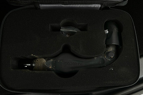 Tesla Model Y 10 of 21