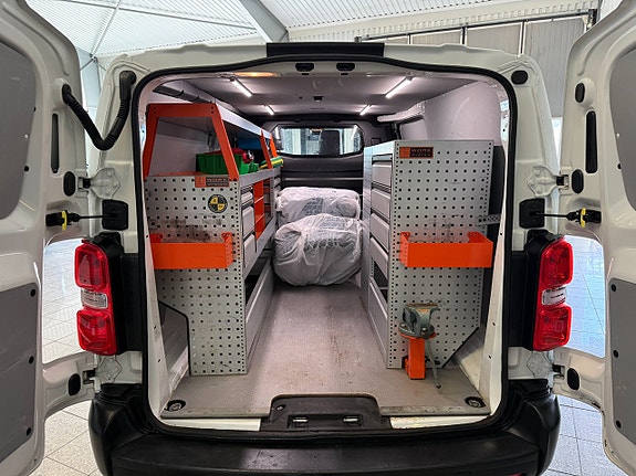 Peugeot Expert 9 of 19