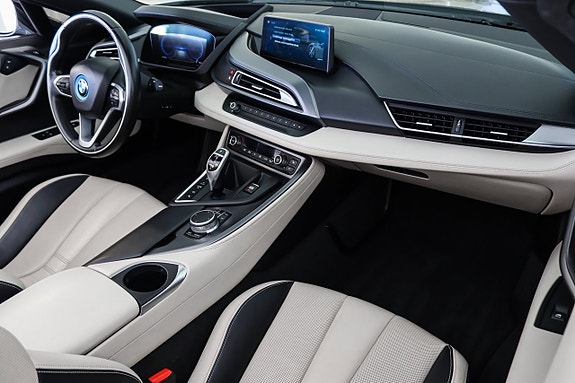 BMW i8 16 of 18