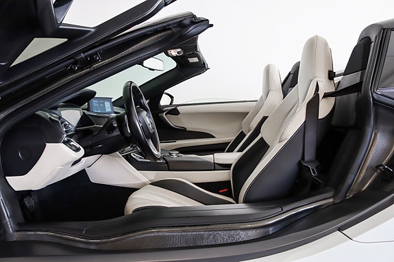 BMW i8 7 of 18