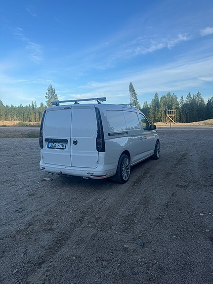 Volkswagen Caddy Maxi 2 of 3