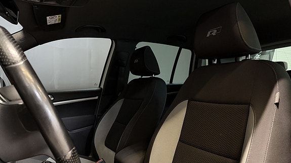 Volkswagen Tiguan 14 of 24