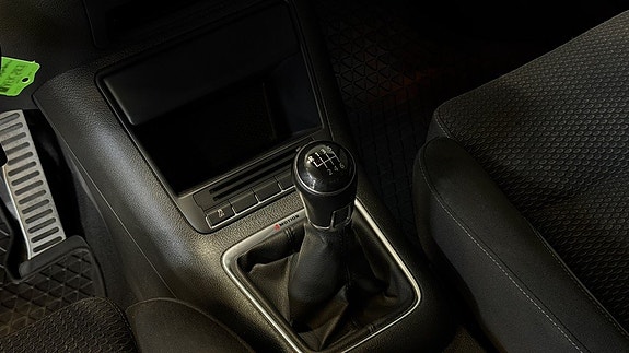 Volkswagen Tiguan 19 of 24