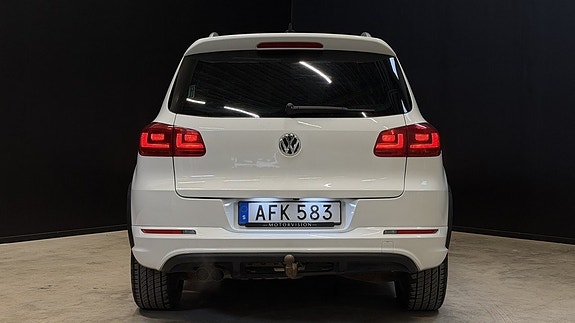 Volkswagen Tiguan 8 of 24