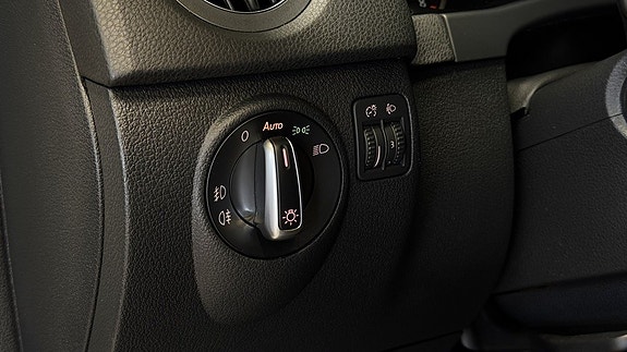 Volkswagen Tiguan 16 of 24