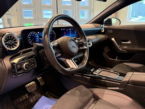 Mercedes-Benz CLA200 7 of 25