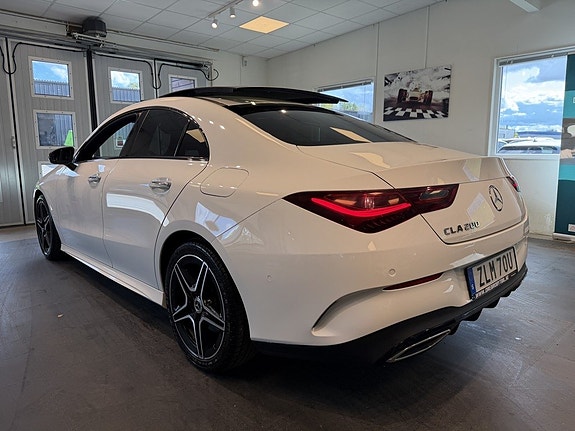 Mercedes-Benz CLA200 3 of 25