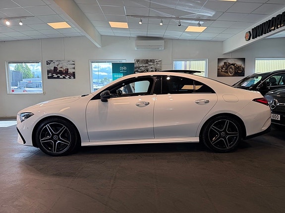 Mercedes-Benz CLA200 21 of 25