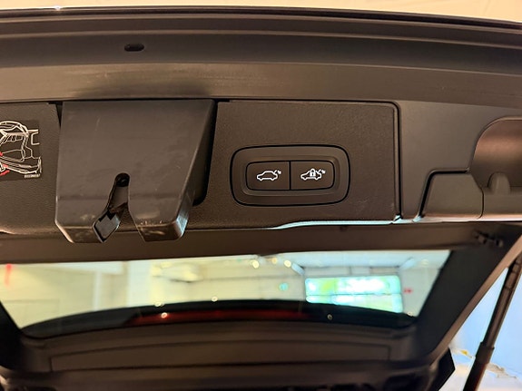 Volvo XC60 21 of 27