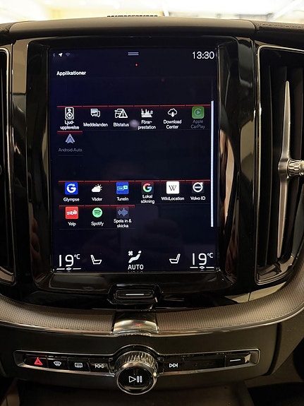 Volvo XC60 14 of 27