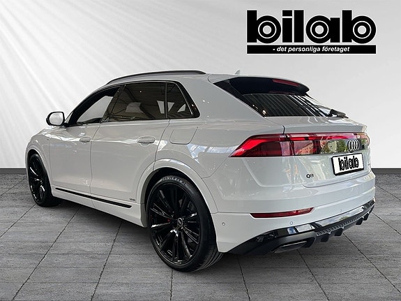 Audi Q8 3 of 14