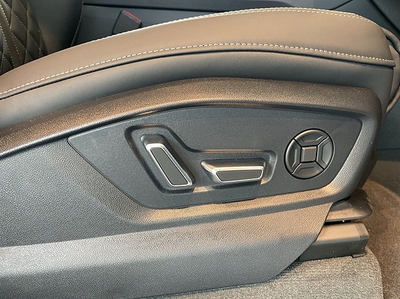 Audi Q8 10 of 14