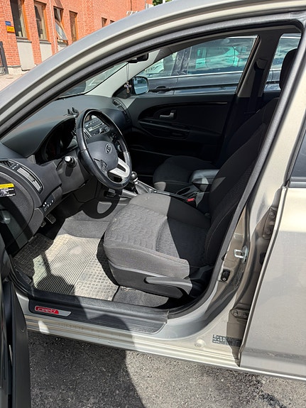 Kia Ceed 7 of 11