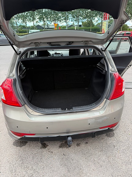 Kia Ceed 5 of 11