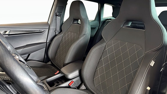 Skoda Karoq 8 of 14