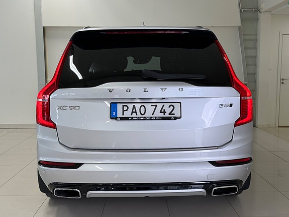 Volvo XC90 7 of 30