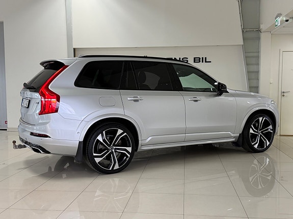 Volvo XC90 9 of 30