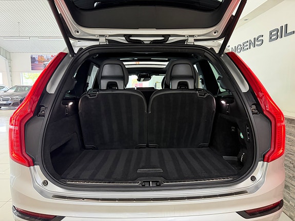 Volvo XC90 22 of 30