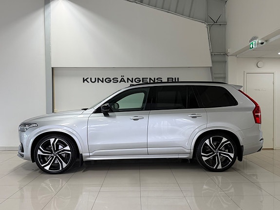 Volvo XC90 3 of 30
