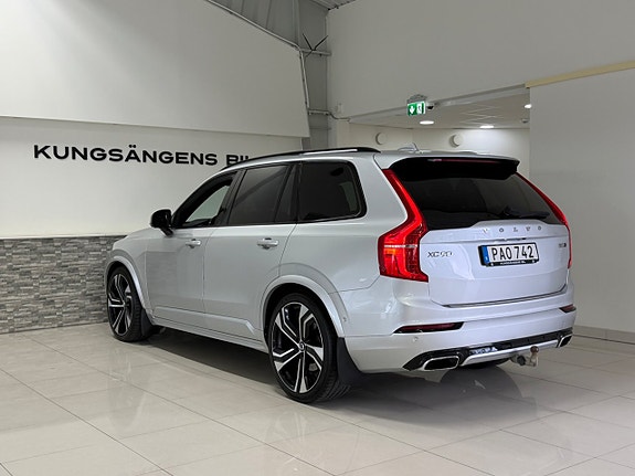 Volvo XC90 8 of 30