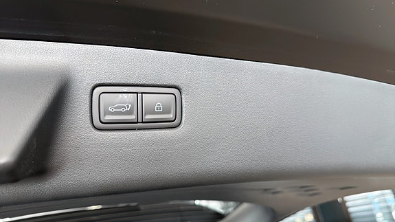Hyundai Santa Fe 6 of 15