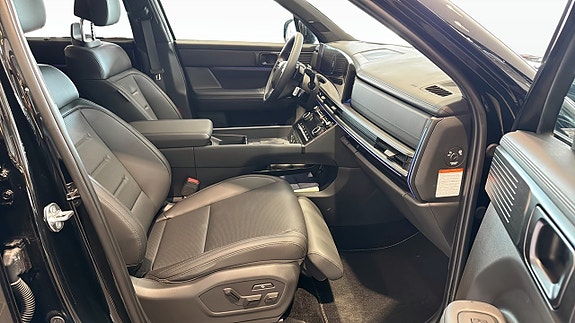 Hyundai Santa Fe 10 of 15