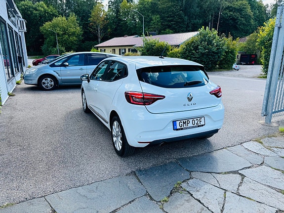 Renault Clio 4 of 25