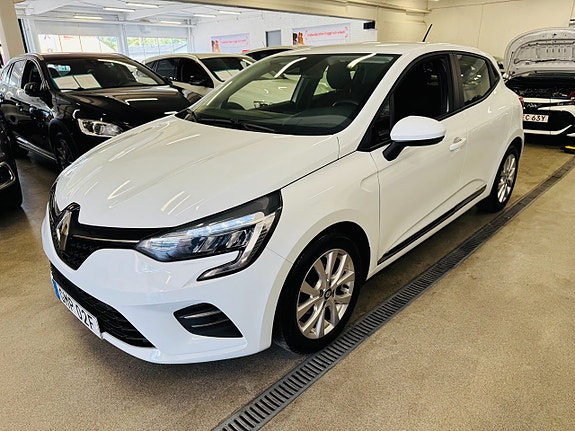 Renault Clio 14 of 25