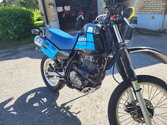 Suzuki DR 600 3 of 5