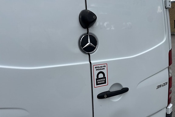 Mercedes-Benz Sprinter 211 12 of 13