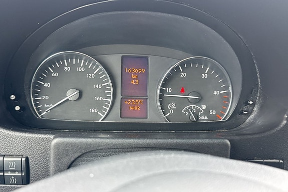 Mercedes-Benz Sprinter 211 13 of 13