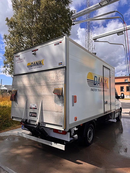 Mercedes-Benz Sprinter 317 12 of 15