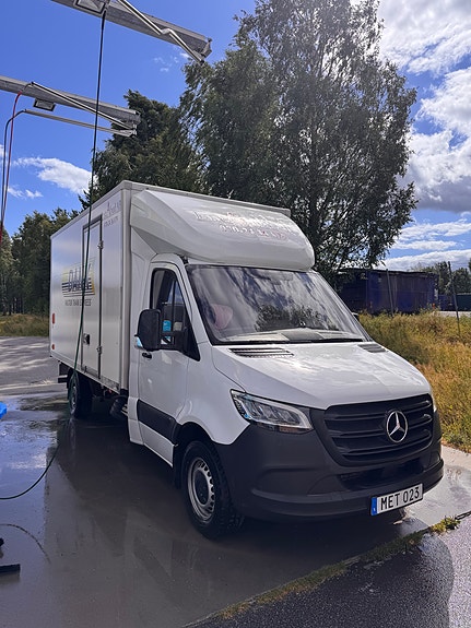 Mercedes-Benz Sprinter 317 2 of 15