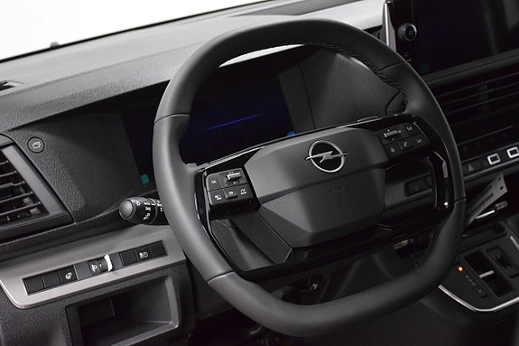Opel E-Vivaro 8 of 20