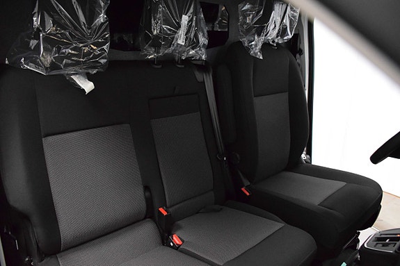 Opel E-Vivaro 19 of 20