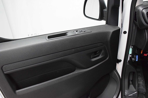 Opel E-Vivaro 9 of 20