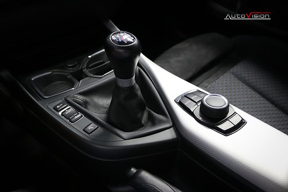 BMW 118d 12 of 30