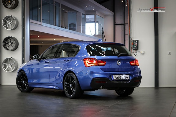 BMW 118d 2 of 30
