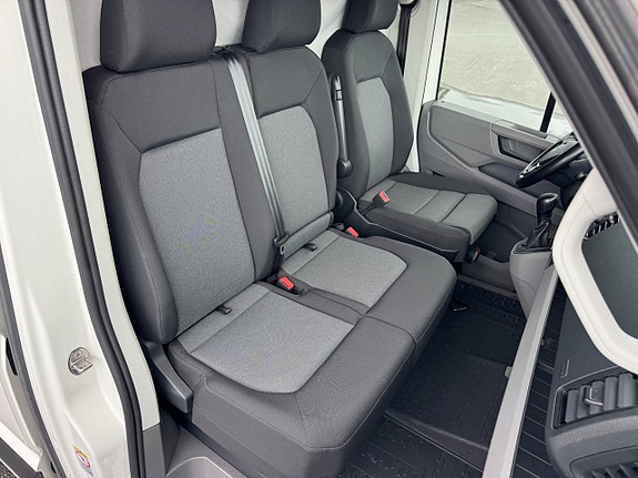 Volkswagen Crafter 35 13 of 27